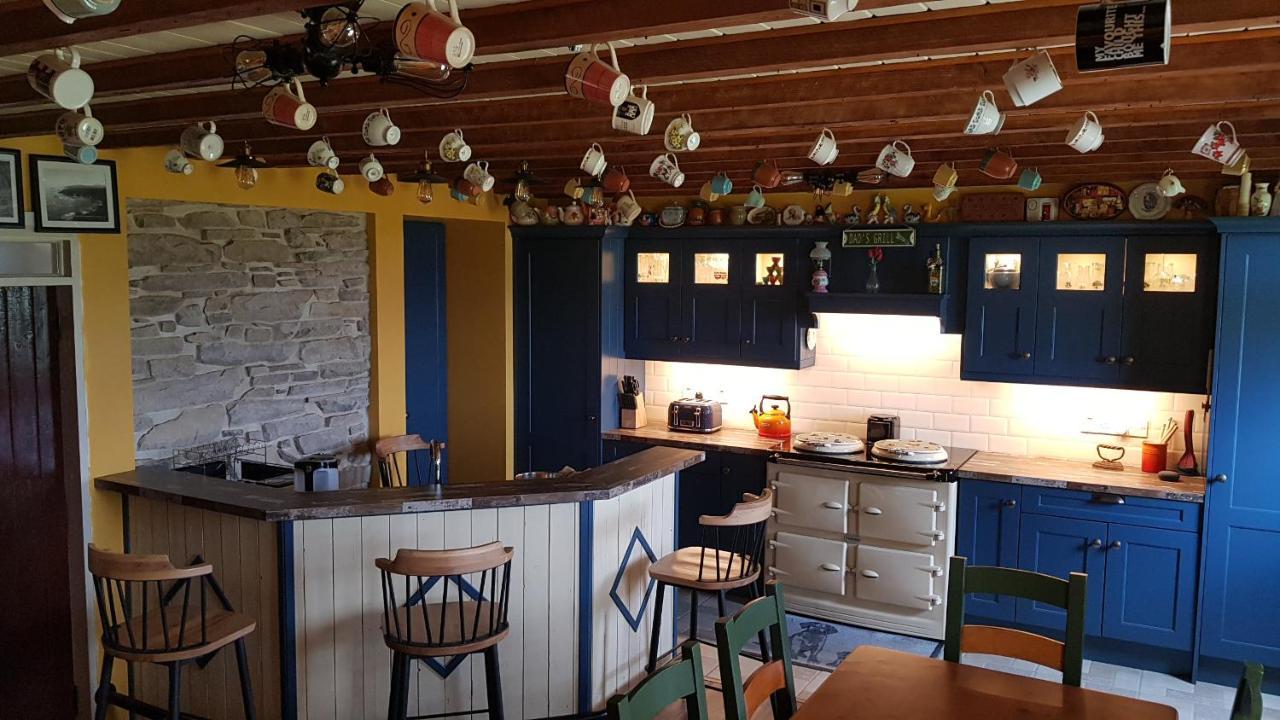Traditional Irish Farmhouse Anascaul Esterno foto