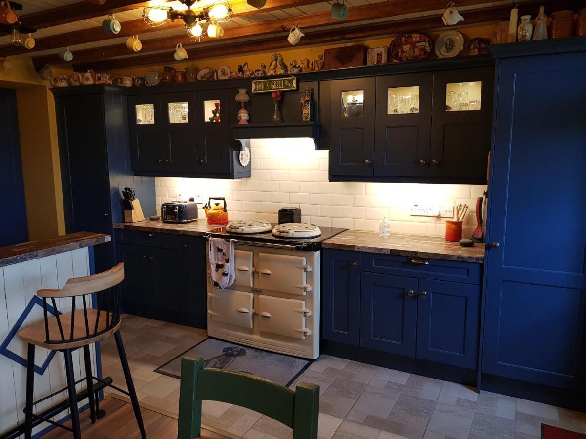 Traditional Irish Farmhouse Anascaul Esterno foto